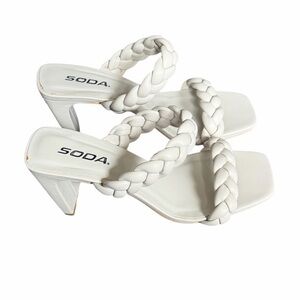 Soda Cream/Light Gray Beige Braided Heels size 7.5